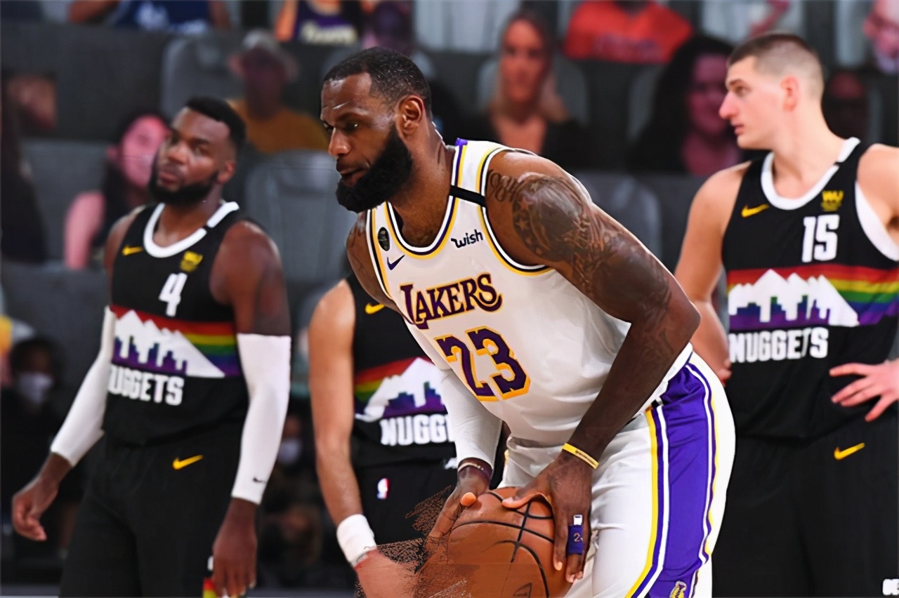 深圳队鏖战广东队，詹姆斯高光表现