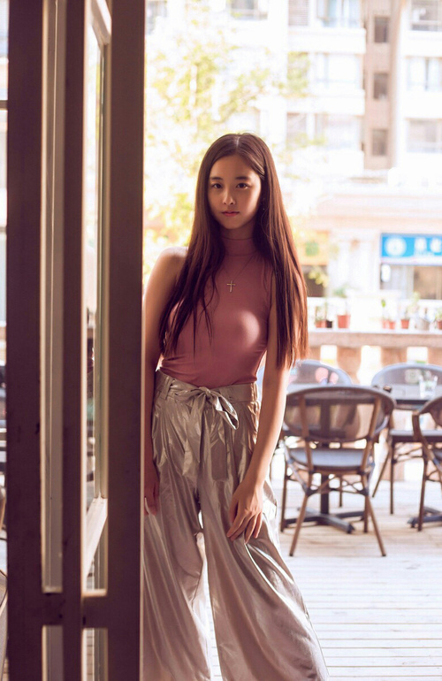 节奏之王的胜利,东契奇掌控全局,独行侠力克勇士晋级