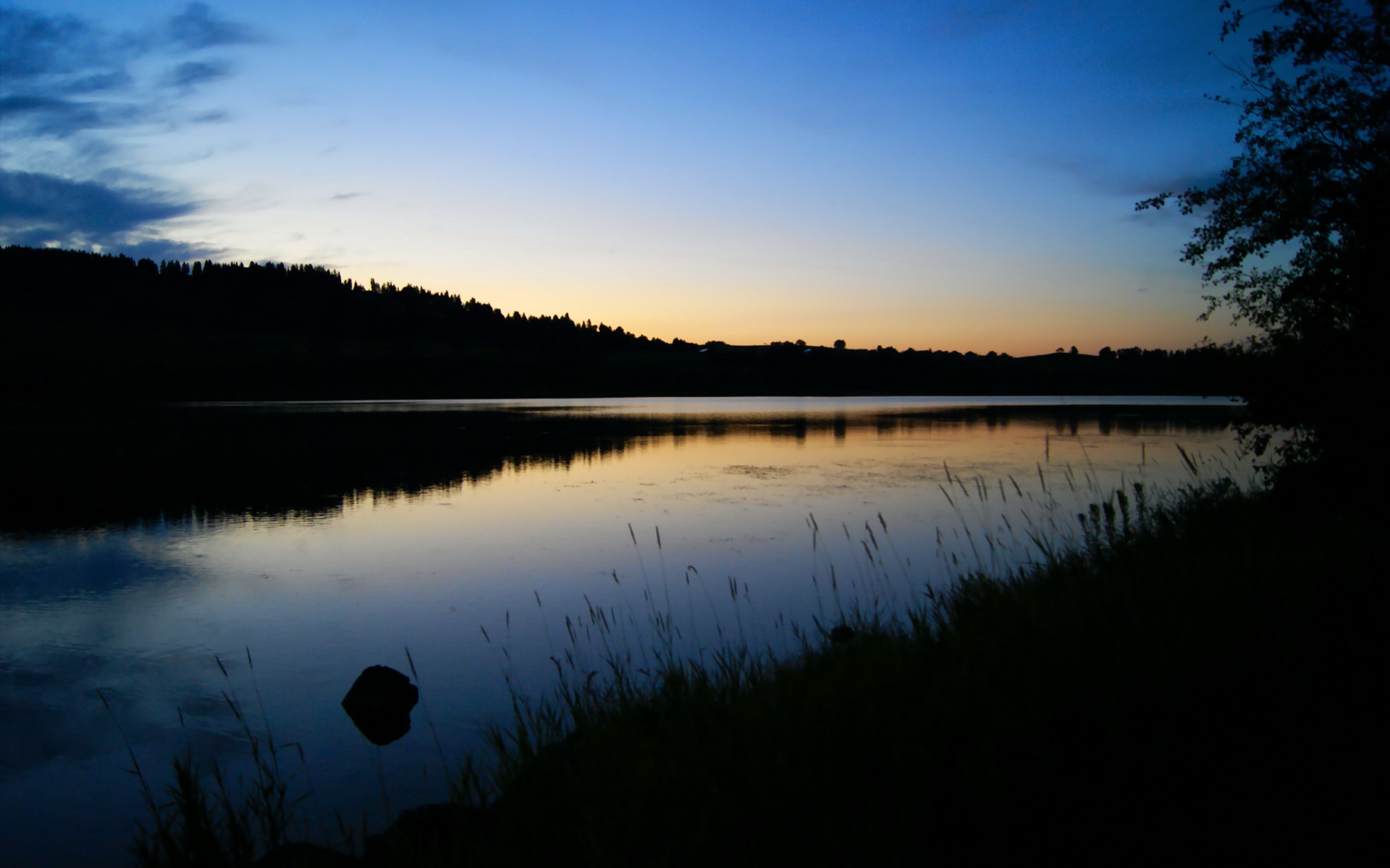 开云体育app-新王登基!戈麦斯单场三响炮创队史纪录,莱比锡红牛友谊赛4-1猎鹰展翅擒下几内亚